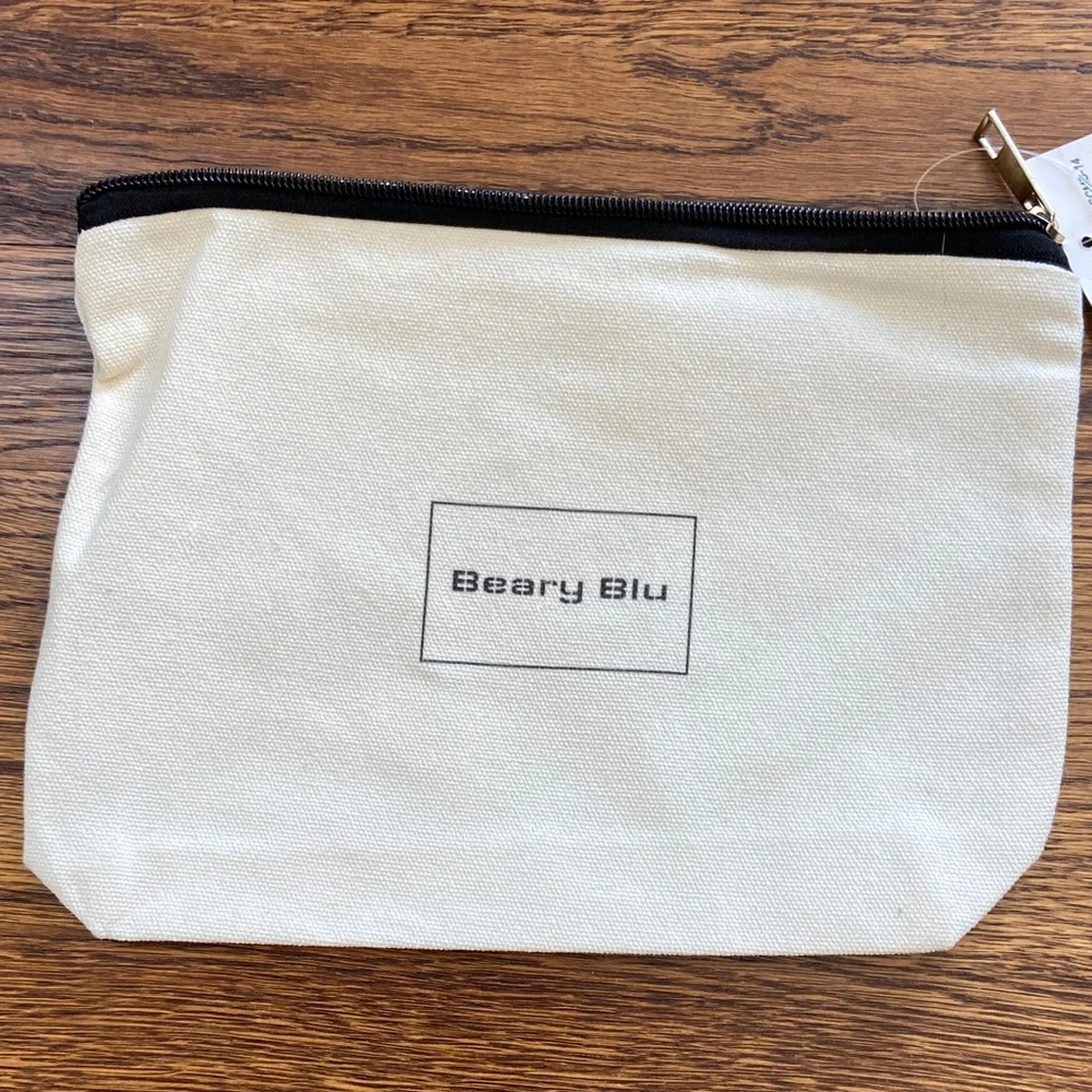 NWT Indianapolis Skyline Canvas Pouch‎